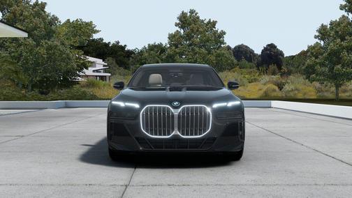 Black Sapphire Metallic 2026 BMW 750e i xDrive