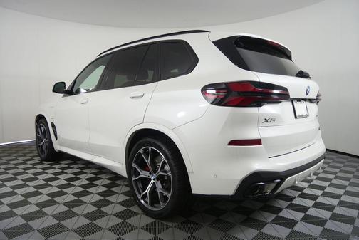 Mineral White Metallic 2026 BMW X5 PHEV xDrive50e