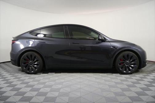 2024 Tesla Model Y Performance Dual Motor All-Wheel Drive
