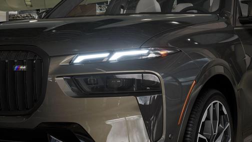 2026 BMW X7 M60i