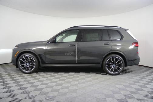 2026 BMW X7 M60i