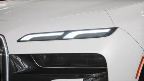 2025 BMW 750e i xDrive
