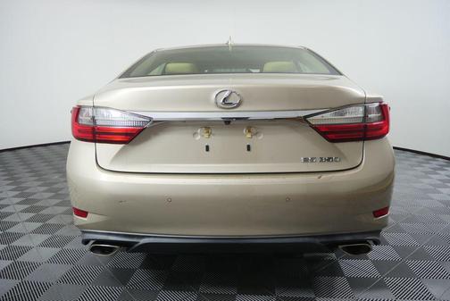 2016 Lexus ES 350 Base
