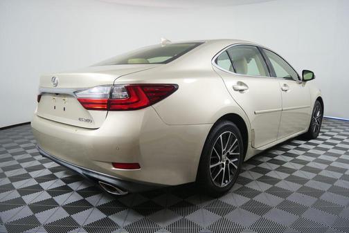 2016 Lexus ES 350 Base