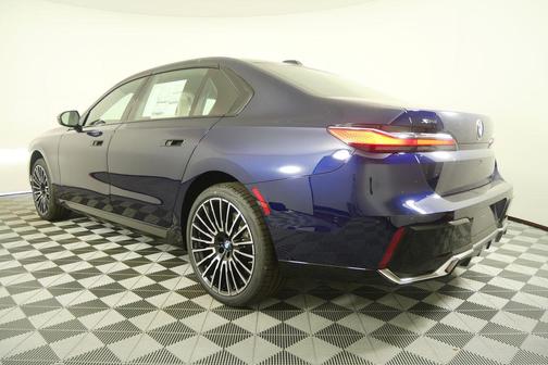 2026 BMW 740 xDrive