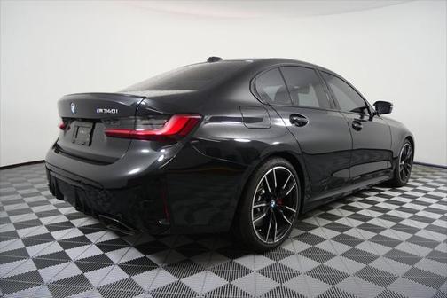 2025 BMW M340 M340i