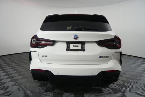 2022 BMW X3 M40i