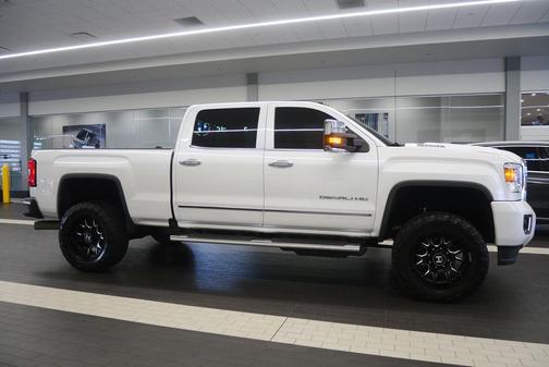 2018 GMC Sierra 2500 Denali