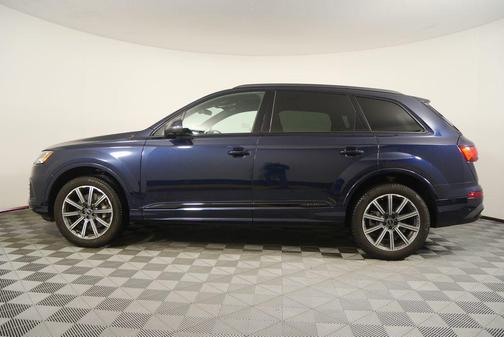 2023 Audi Q7 45 Premium Plus