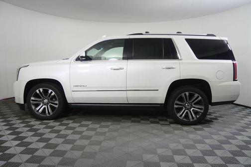 White Frost Tricoat 2019 GMC Yukon Denali
