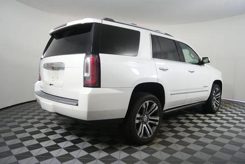 White Frost Tricoat 2019 GMC Yukon Denali