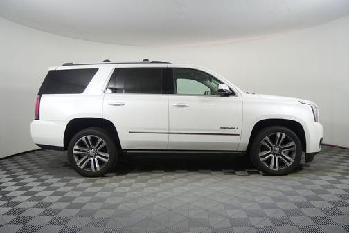 White Frost Tricoat 2019 GMC Yukon Denali