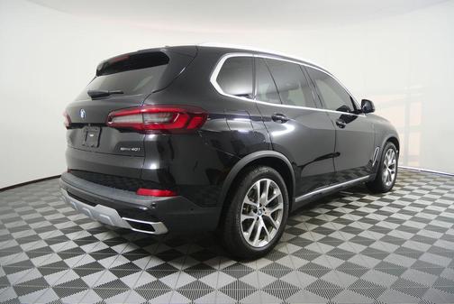 Black Sapphire Metallic 2020 BMW X5 sDrive40i