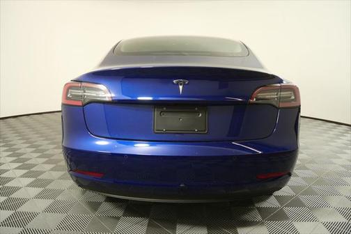 2022 Tesla Model 3 Standard Range
