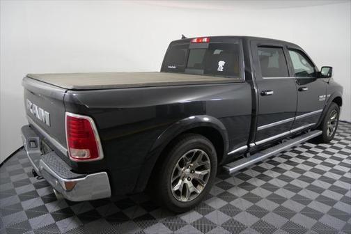 2017 RAM 1500 Limited Crew Cab 4x4 6'4' Box