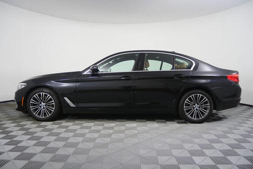 2019 BMW 530 530i