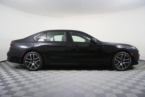 2024 BMW 760 i xDrive