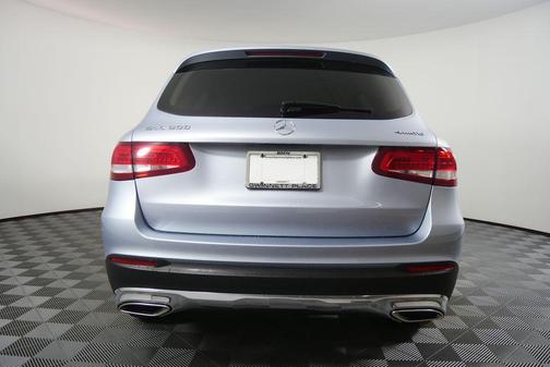 Diamond Silver Metallic 2017 Mercedes-Benz GLC 300 4MATIC