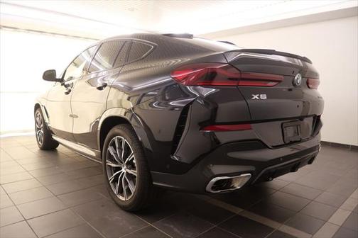 2025 BMW X6 xDrive40i