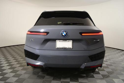 2025 BMW iX xDrive50