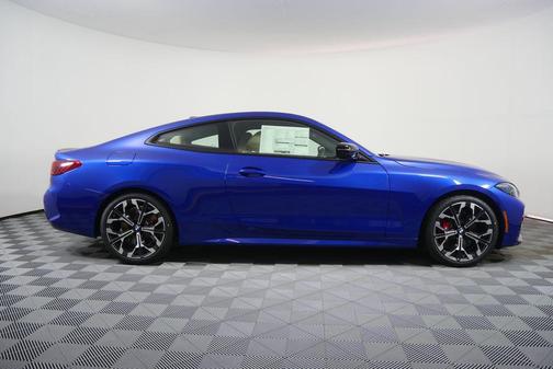 Portimao Blue Metallic 2027 BMW 430 i