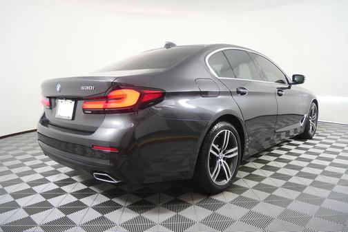 Dark Graphite Metallic 2023 BMW 530 i