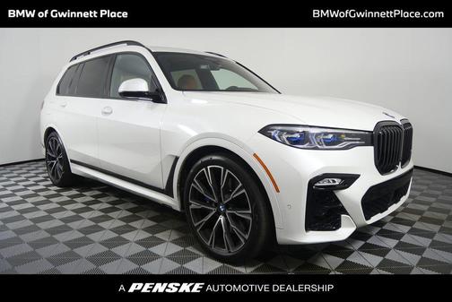 2022 BMW X7 M50i