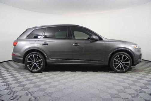 2020 Audi Q7 55 Premium Plus
