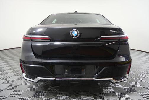 2024 BMW 740 xDrive