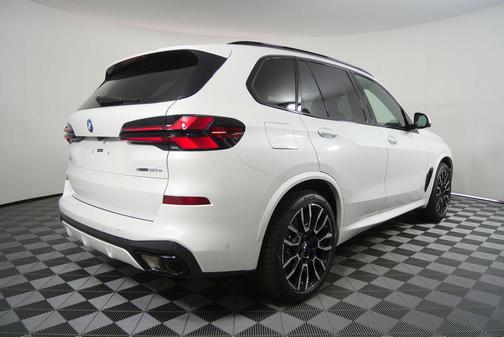 Mineral White Metallic 2026 BMW X5 PHEV xDrive50e