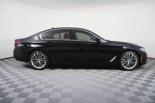 2023 BMW 530 i