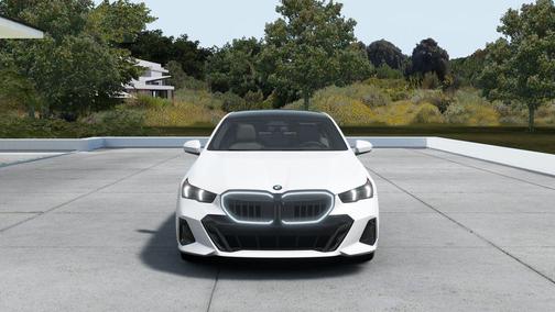 Mineral White Metallic 2027 BMW 540 i xDrive