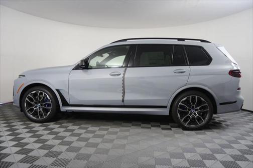 2026 BMW X7 M60i