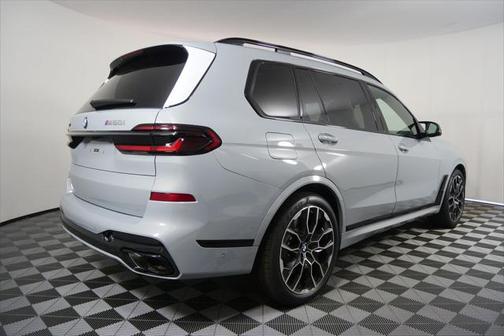 2026 BMW X7 M60i