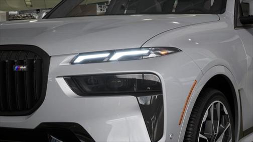 2026 BMW X7 M60i