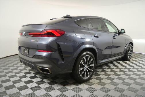 2020 BMW X6 M50i