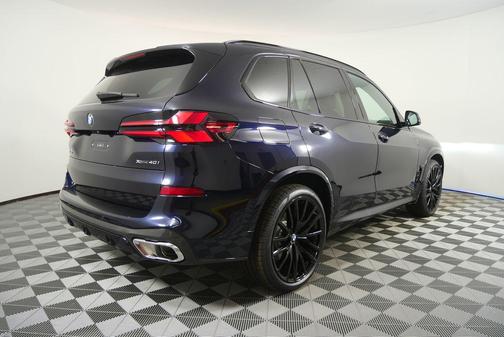 Carbon Black Metallic 2026 BMW X5 xDrive40i