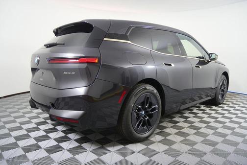 2026 BMW iX xDrive45