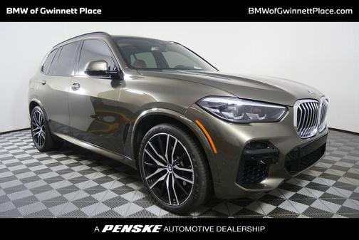 Manhattan Green Metallic 2023 BMW X5 xDrive40i