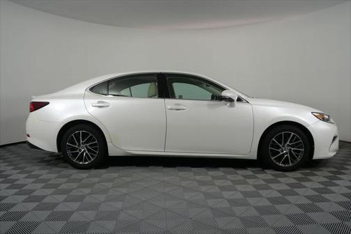 2016 Lexus ES 350 Base