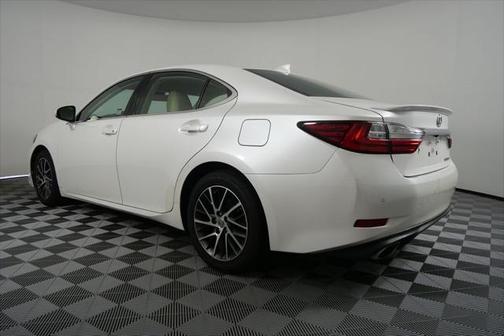 2016 Lexus ES 350 Base
