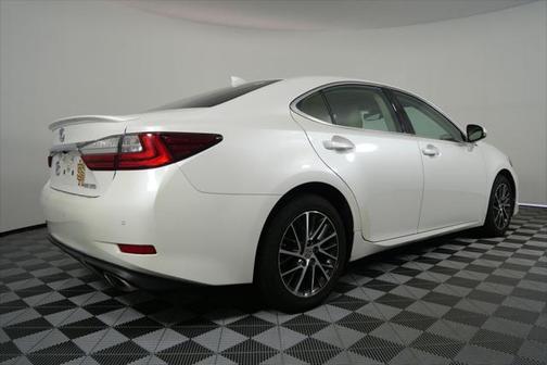 2016 Lexus ES 350 Base