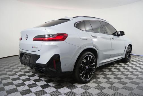 2023 BMW X4 M40i