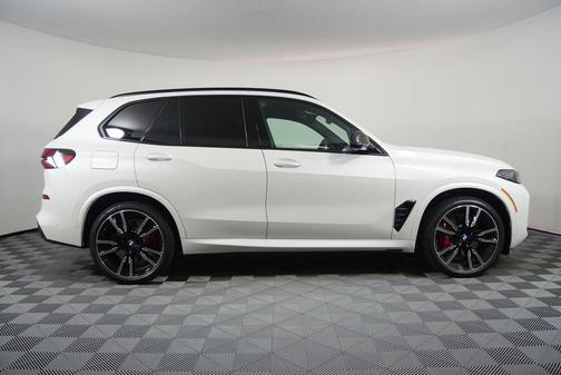 2026 BMW X5 M60i