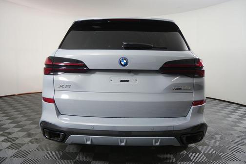 Brooklyn Grey Metallic 2026 BMW X5 PHEV xDrive50e