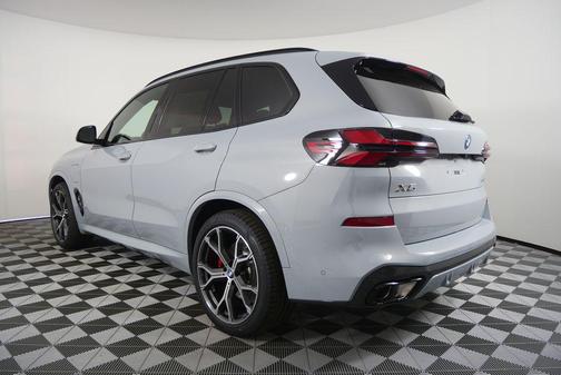 Brooklyn Grey Metallic 2026 BMW X5 PHEV xDrive50e