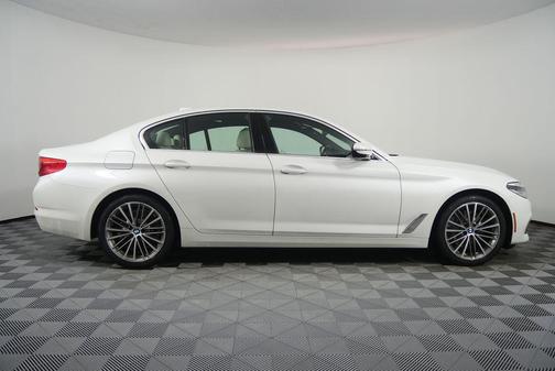 2019 BMW 530 530i