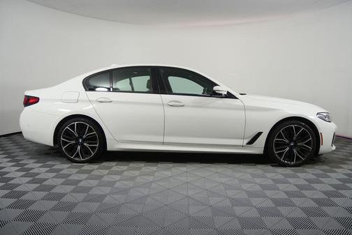 2021 BMW 530e Base