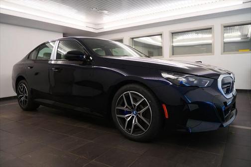 2024 BMW i5 M60