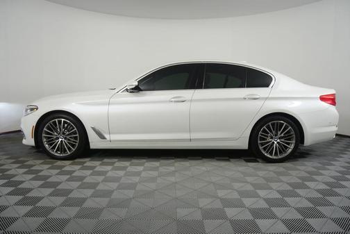2019 BMW 540 540i